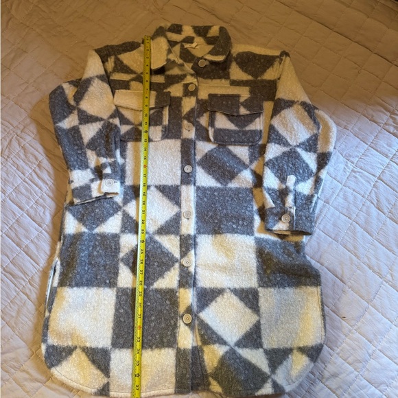 Maurices Cream and Gray Patterned Jacket - Picture 2 of 6